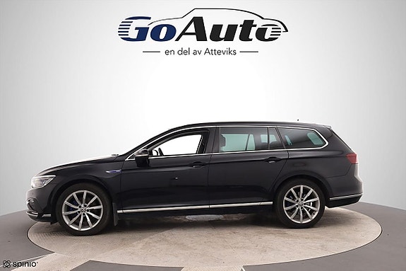 Volkswagen Passat 6 of 25