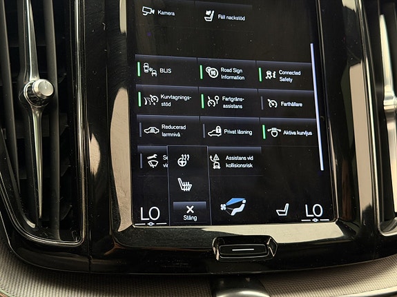 Volvo XC60 26 of 30