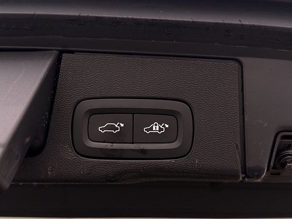 Volvo XC60 29 of 30