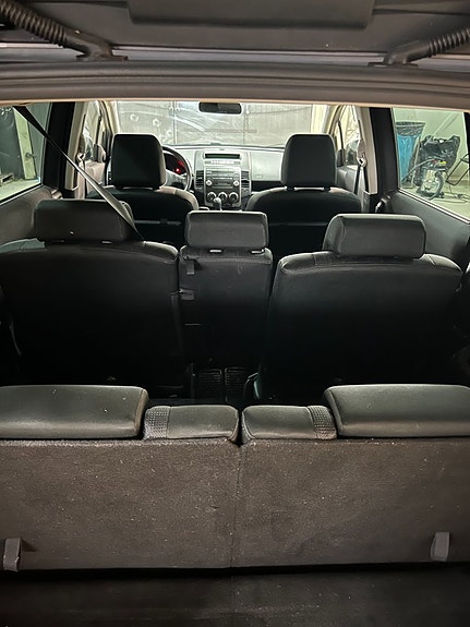 Mazda 5 8 of 8