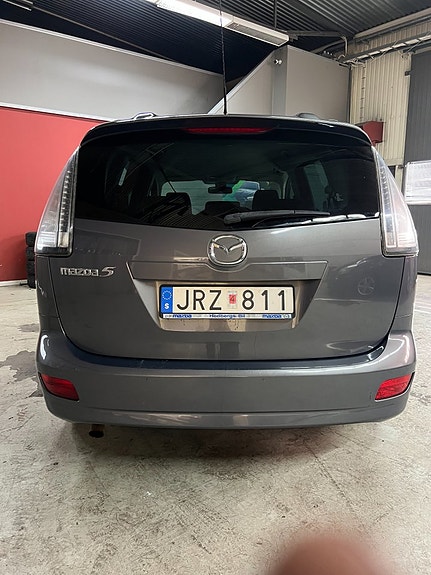 Mazda 5 6 of 8