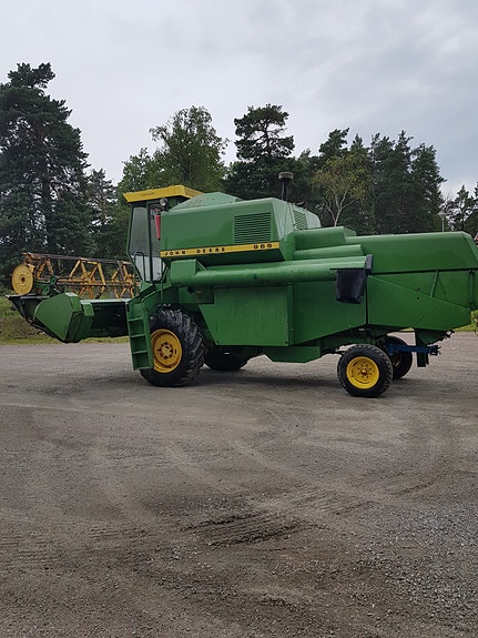 John Deere 965 2 of 2