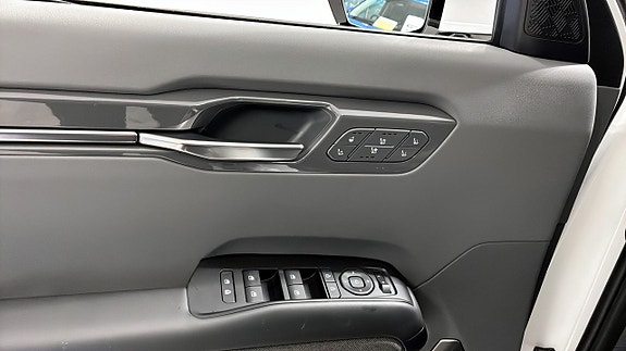 Kia EV9 11 of 12