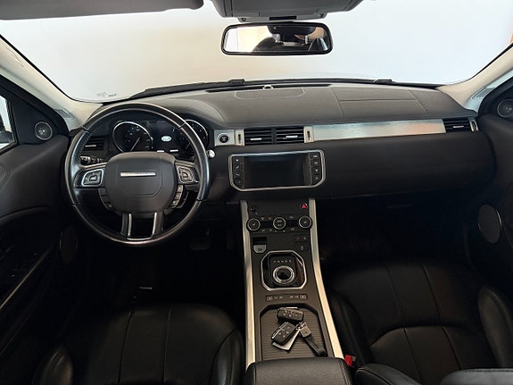 Land Rover Range Rover Evoque 21 of 26