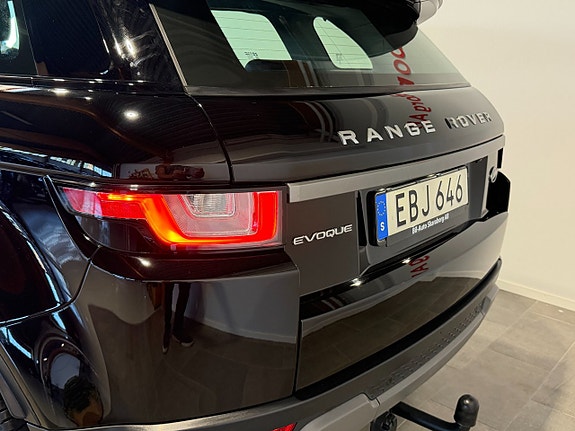 Land Rover Range Rover Evoque 12 of 26