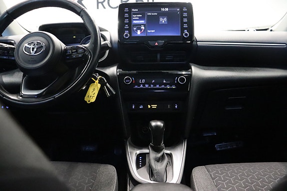 Toyota Yaris Cross 12 of 26