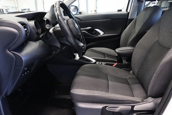 Toyota Yaris Cross 6 of 26