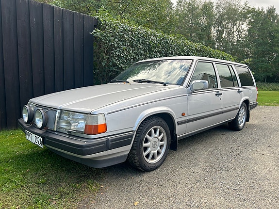 Volvo 940 3 of 7