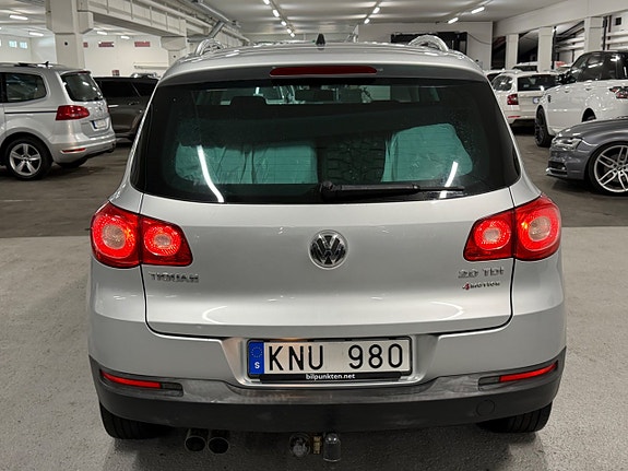 Volkswagen Tiguan 3 of 13