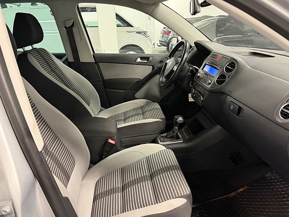 Volkswagen Tiguan 10 of 13