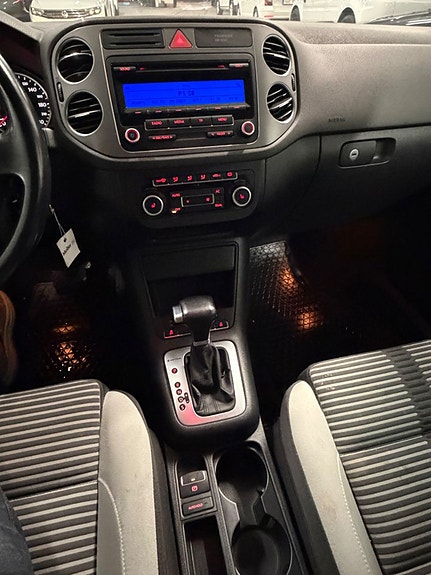Volkswagen Tiguan 11 of 13