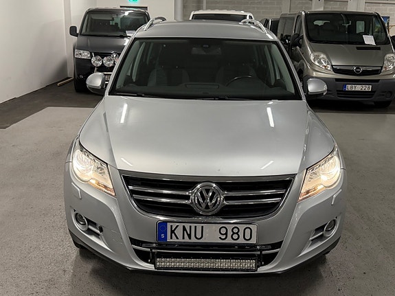 Volkswagen Tiguan 6 of 13