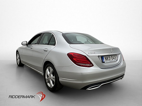 Mercedes-Benz C200 5 of 30