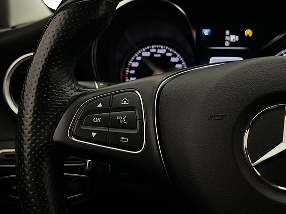 Mercedes-Benz C200 15 of 30