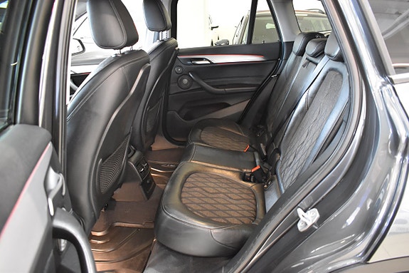 BMW X1 9 of 21