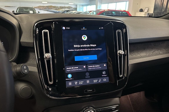 Volvo XC40 8 of 9