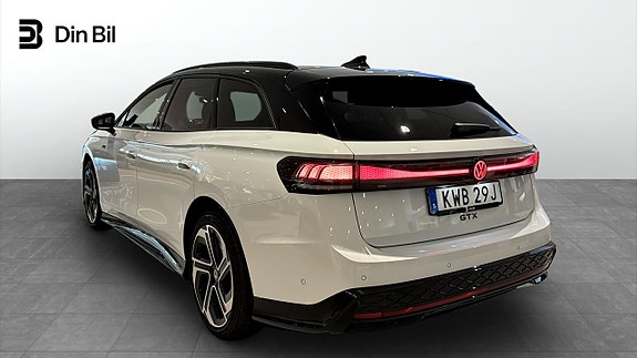 Volkswagen ID.7 3 of 12