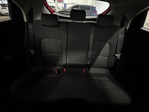 Kia Rio 11 of 22