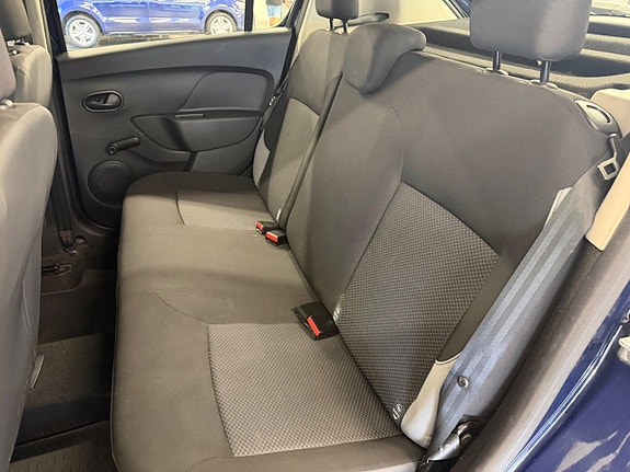 Dacia Sandero 8 of 15
