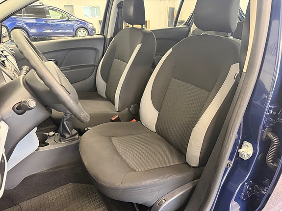 Dacia Sandero 6 of 15