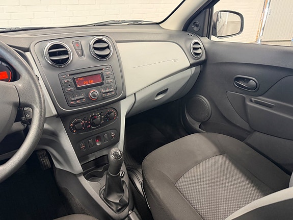 Dacia Sandero 11 of 15