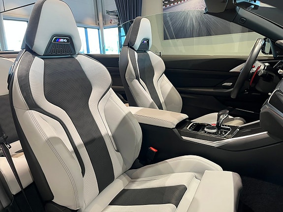 BMW M4 25 of 28