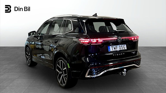 Volkswagen Tiguan 3 of 26