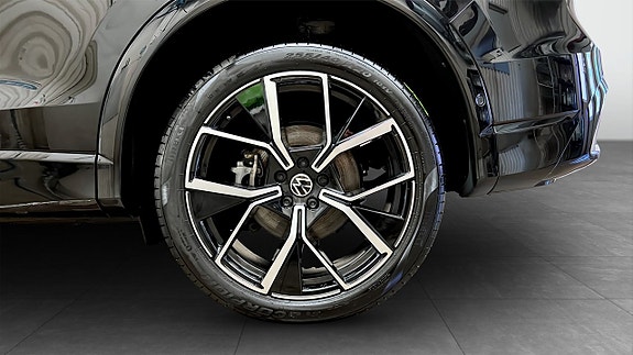 Volkswagen Tiguan 6 of 26