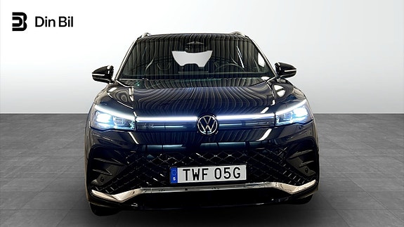 Volkswagen Tiguan 4 of 26