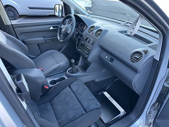 Volkswagen Caddy Maxi 19 of 26