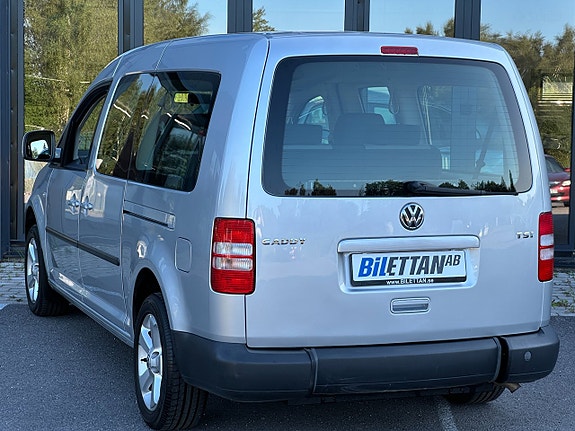 Volkswagen Caddy Maxi 10 of 26