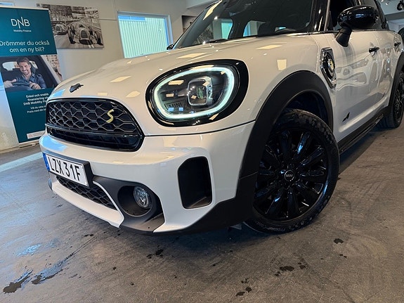 MINI Countryman Cooper SE 6 of 24