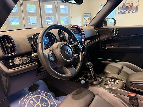 MINI Countryman Cooper SE 7 of 24