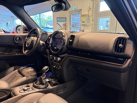 MINI Countryman Cooper SE 9 of 24