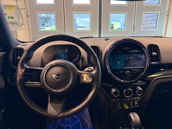 MINI Countryman Cooper SE 8 of 24