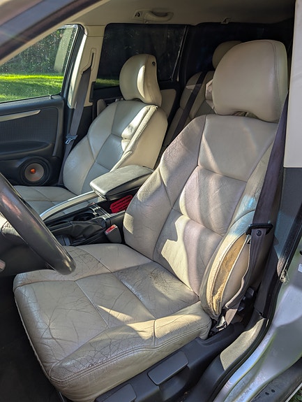 Volvo V70 5 of 6