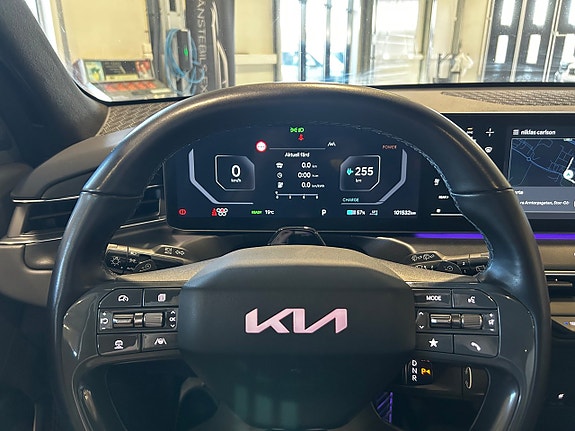 Kia EV9 18 of 24