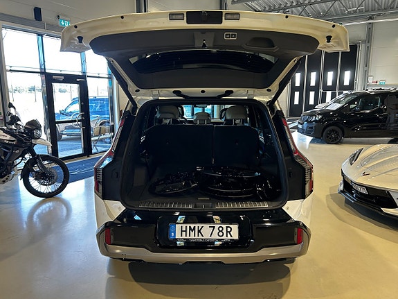 Kia EV9 5 of 24