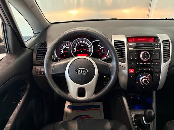Kia Venga 9 of 15