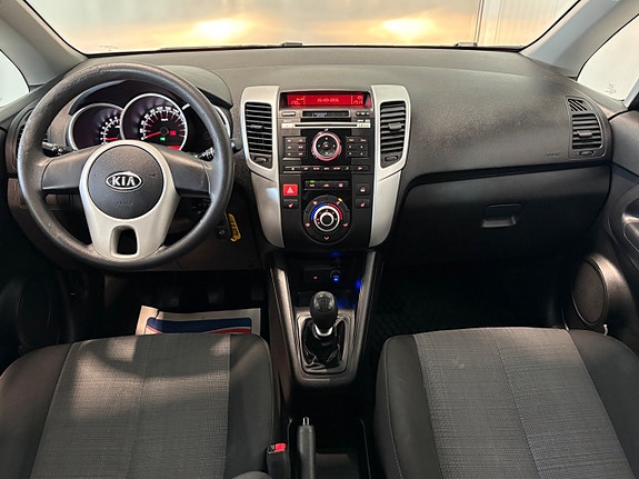 Kia Venga 10 of 15