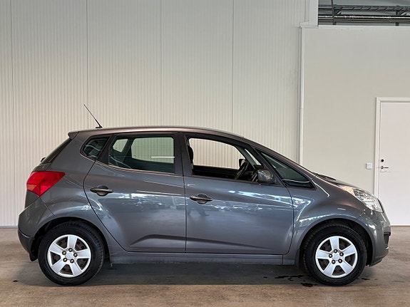 Kia Venga 2 of 15