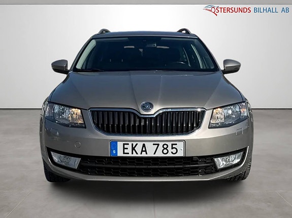 Skoda Octavia 2 of 11