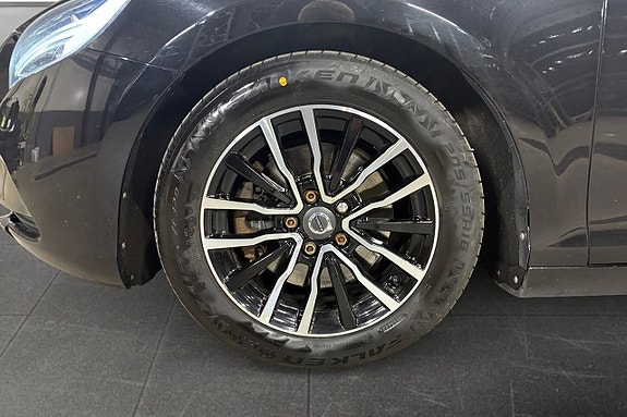 Volvo V40 16 of 17