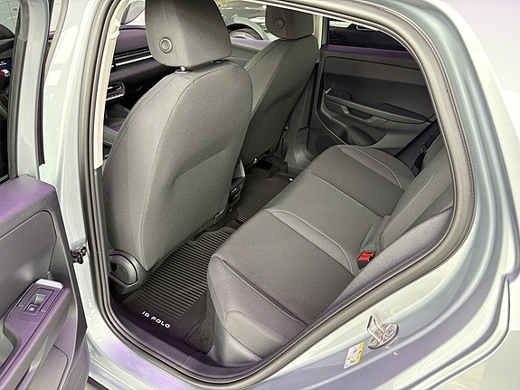 Volkswagen Polo 11 of 15