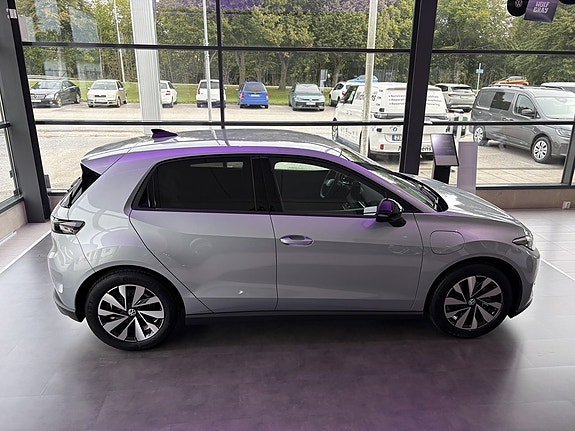 Volkswagen Polo 8 of 15