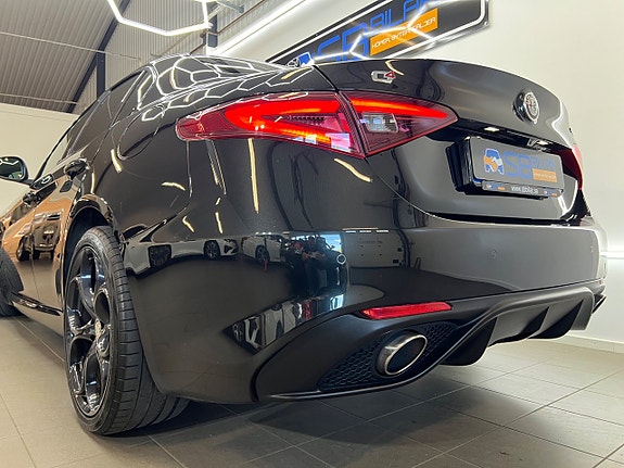 Alfa Romeo Giulia 11 of 30