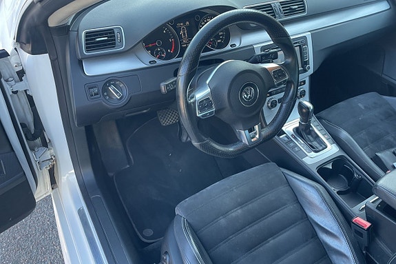 Volkswagen CC 7 of 15