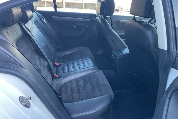 Volkswagen CC 14 of 15