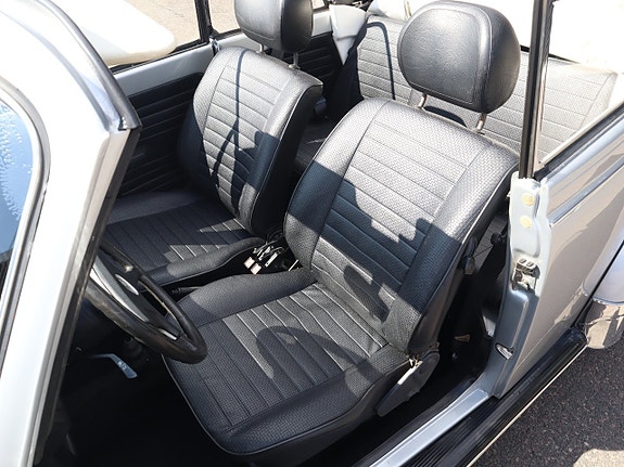 Volkswagen 1303 7 of 18