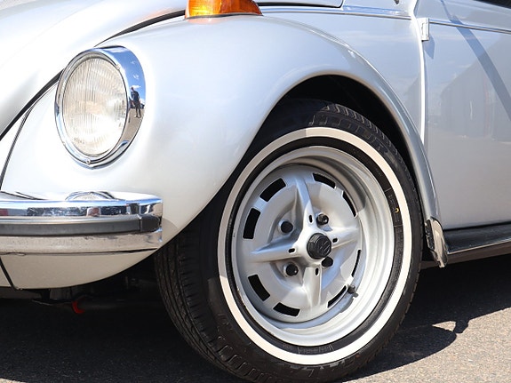 Volkswagen 1303 6 of 18